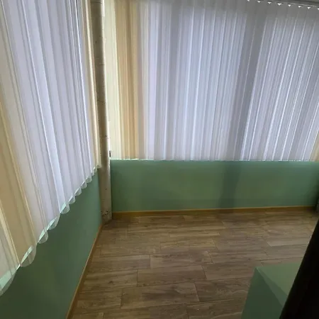 Apartamento 4 *